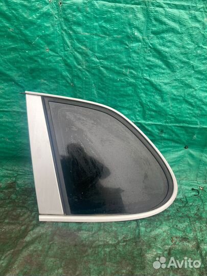 Стекло кузовное глухое левое Porsche Cayenne Кайен