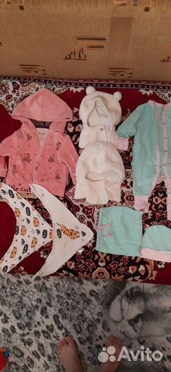 Отдам бесплатно детские вещи на девочку за тортик