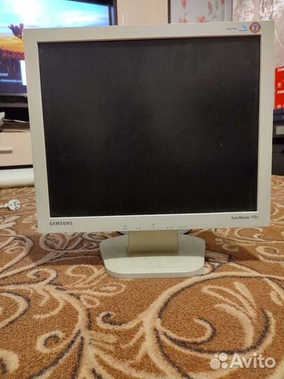 Монитор Samsung syncmaster 710v