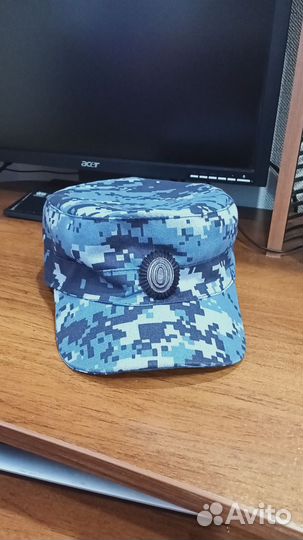 Кепка синий пиксель