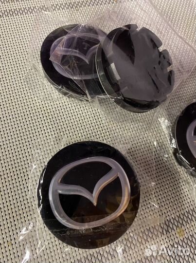 Колпачок ступицы Mazda