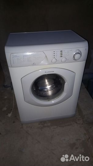 Стиральная машина. Аристон