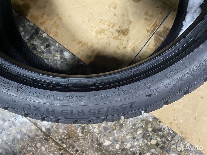 Continental WinterContact TS 860S SSR 225/40 R19 и 255/35 R19