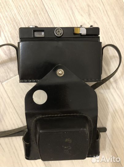 Плёночный фотоаппарат 