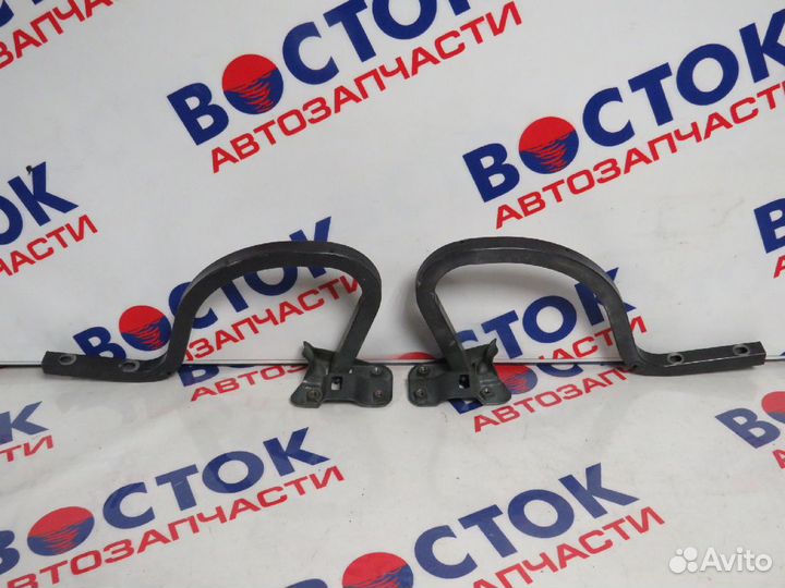 Петля капота toyota estima lucida TCR10G, CXR10G