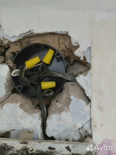 Опытный электрик