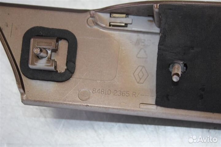 Накладка крышки багажника Renault Fluence