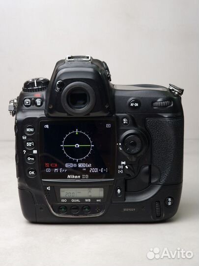 Nikon D3 затвор не работает