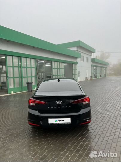 Hyundai Elantra 1.6 AT, 2019, 127 000 км