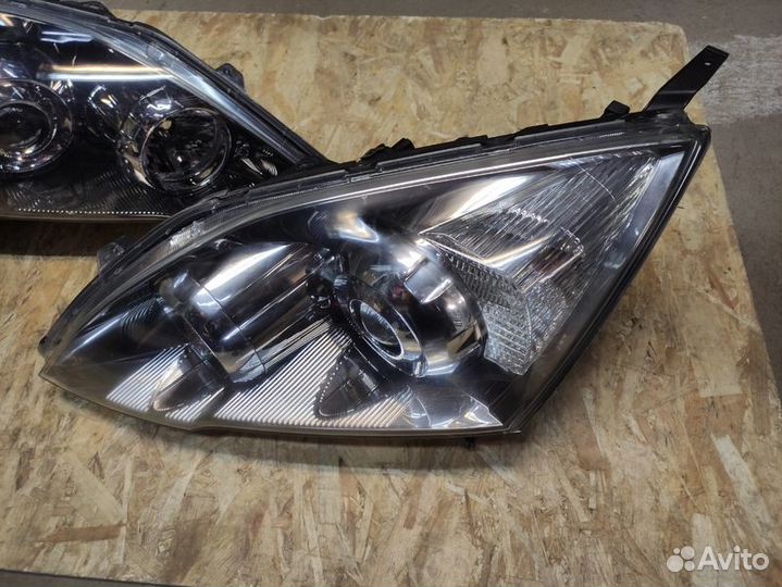 Фара левая / правая Honda CR-V 3