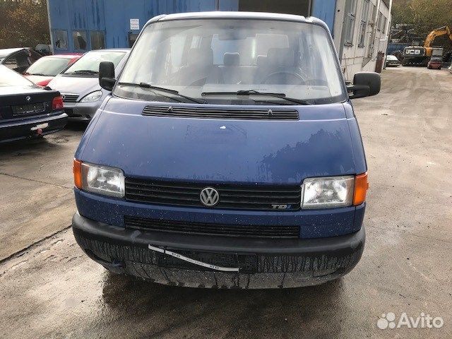 Разбор на запчасти Volkswagen Transporter 4