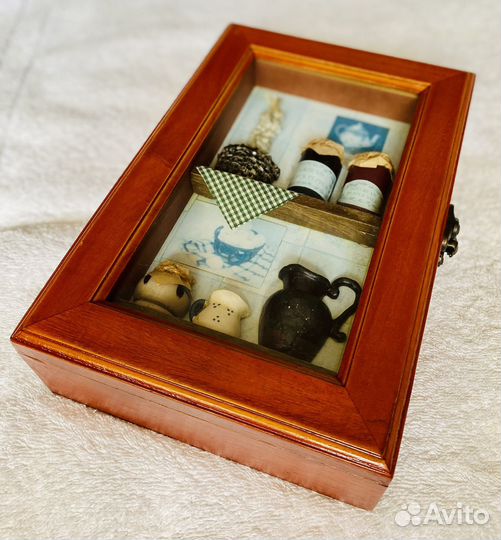 Ключница настенная новая 25х17х7 деревянная