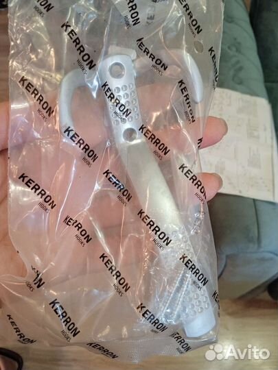 Вешалка новая