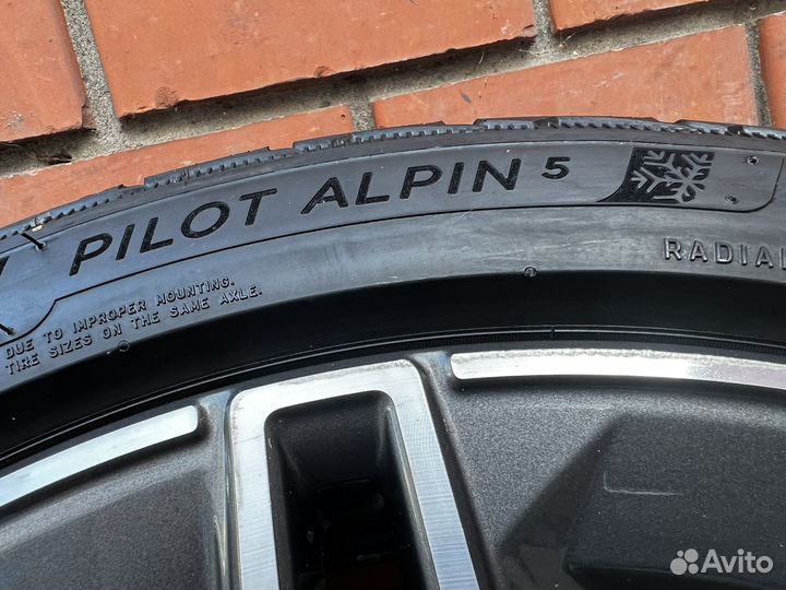 R19 Michelin Pilot Alpin 5 245/40, PCD 5x112 DIA 66
