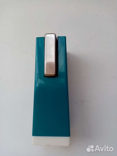 Зажигалка бензиновая