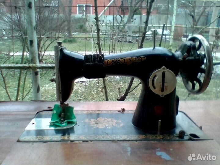 Швейная машина пмз им.Калинина