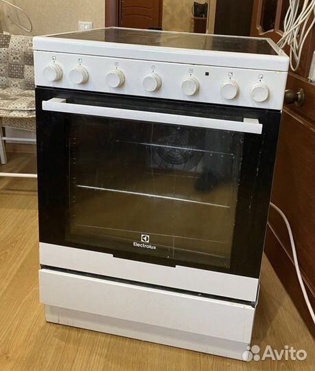 Плита электрическая Electrolux EKC 96150 AW