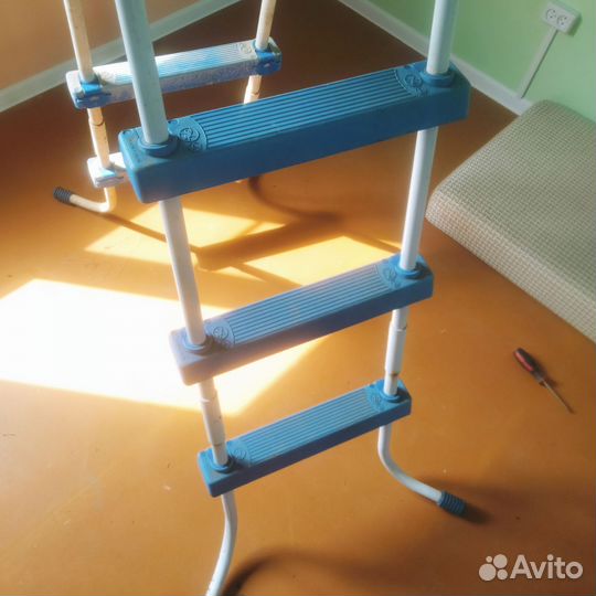 Лестница для бассейна