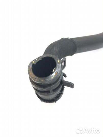 Патрубок системы охлаждения Mercedes-Benz