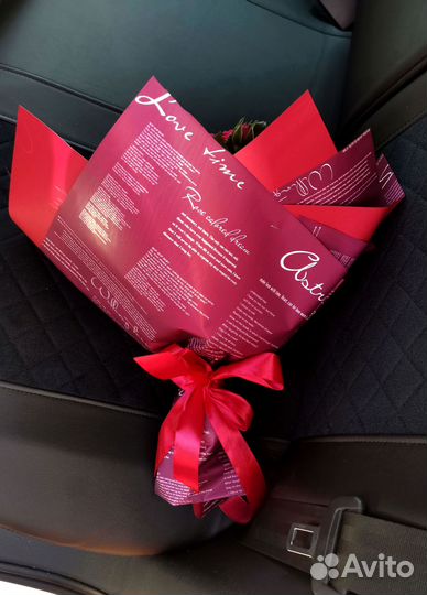 Розы, букет цветов, 101 роза, 51 роза. Розы опт