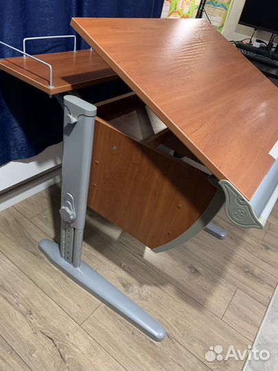 Стол трансформер / школьная парта Дэми (Demi)