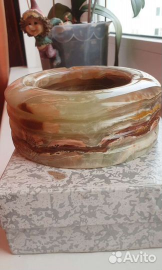 Пепельница из Оникса