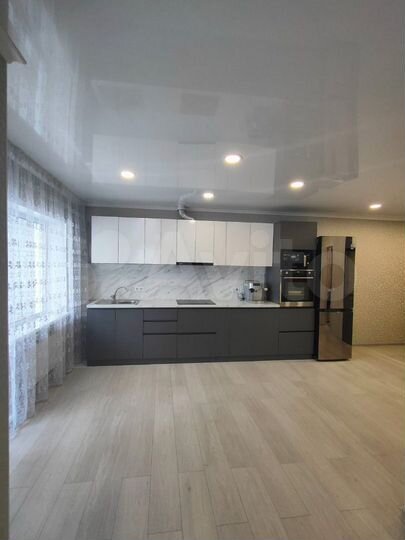 3-к. квартира, 60 м², 2/16 эт.