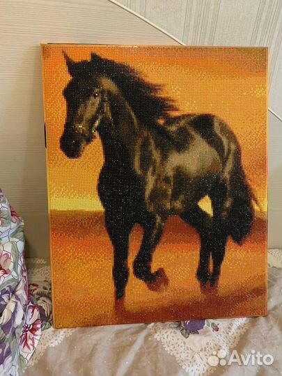 Картина из страз ручная работа лошади розы цветы