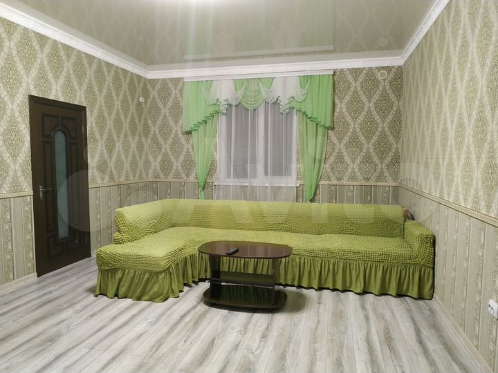 2-к. квартира, 70 м², 1/2 эт.