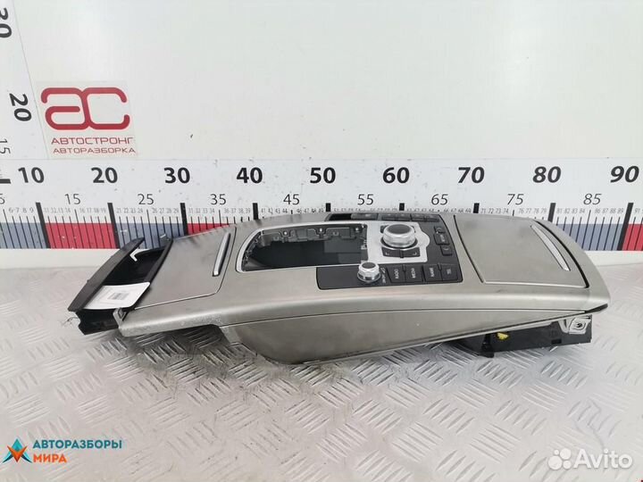 Консоль салона (центральная часть) Audi A6 4F/C6