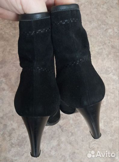 Полусапожки Respect your self 36размер