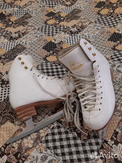 Продам коньки