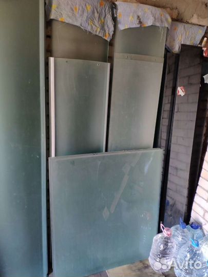 Стеклянные двери для душевых кабин