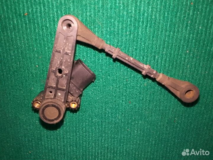 Датчик уровня кузова Land Rover