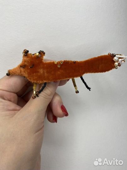 Брошь ручной работы