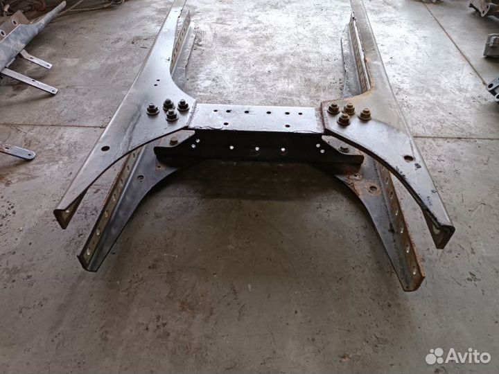 Траверса рамы поперечная Daf Xf 106