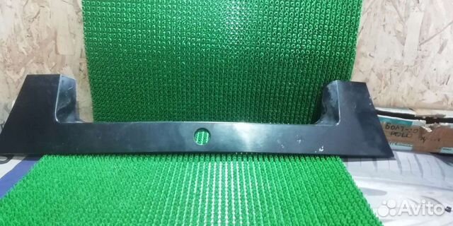 Центральная накладка багажника Chery Amulet A15