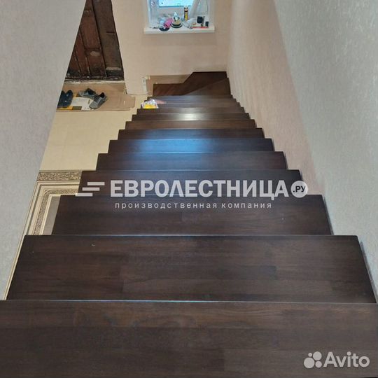 Лестница в дом металлическая