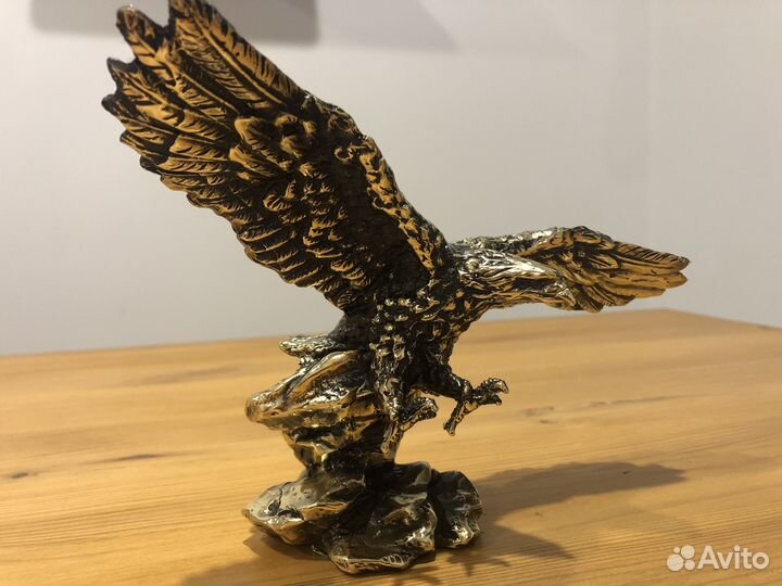 Статуэтка. Фигурка. Орел. Бронза
