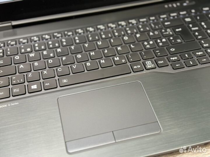 Fujitsu LifeBook U7510