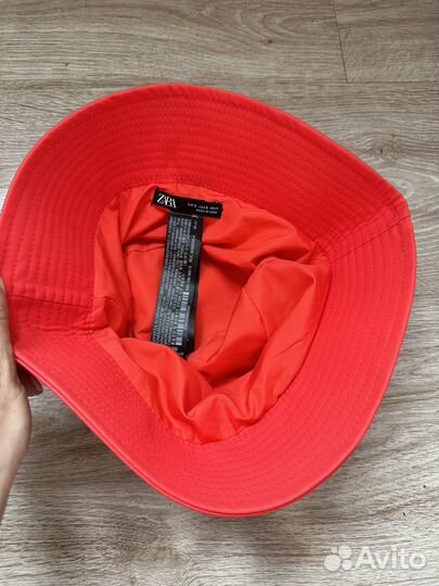 Панама красная Zara