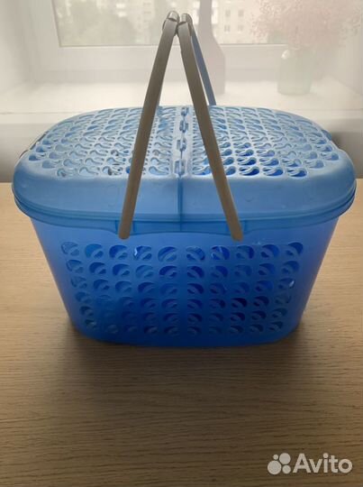 Набор посуды для пикника в корзине на 4 персоны