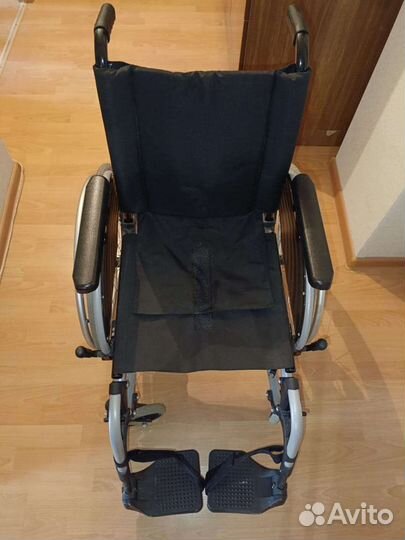 Инвалидная коляска