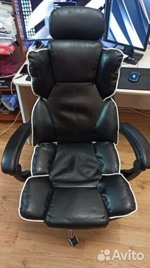 Компьютерное кресло игровое