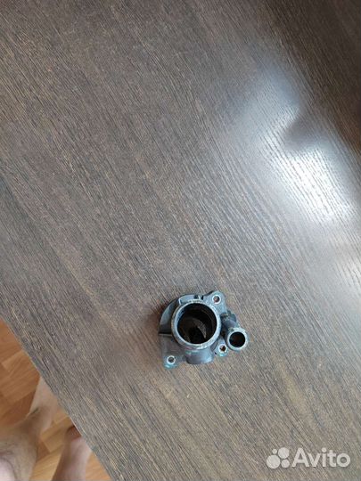 Корпус термостата Форд фокус 2