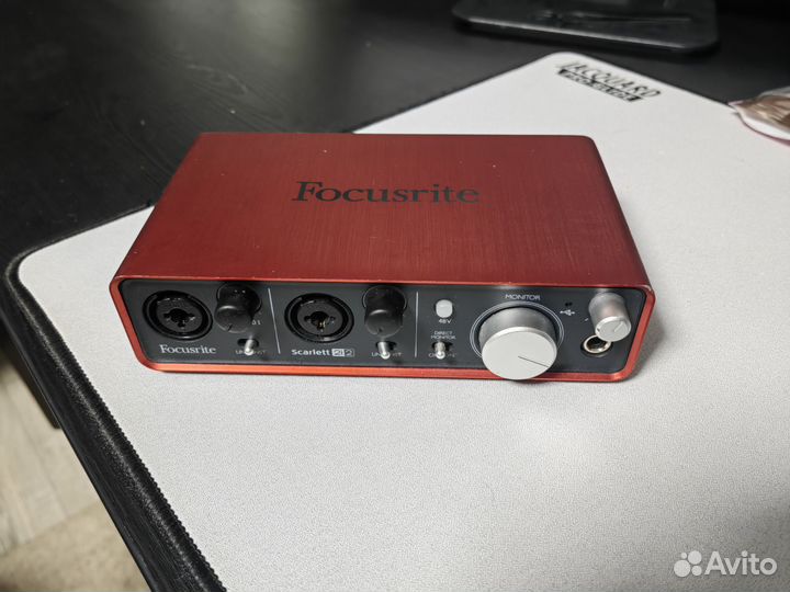 Звуковая карта focusrite Scarlett 2i2 1st