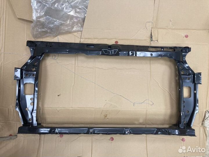 Панель передняя телевизор Hyundai Solaris 2010-14