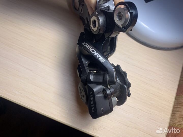 Задний перключатель Shimano Deore RD-M615
