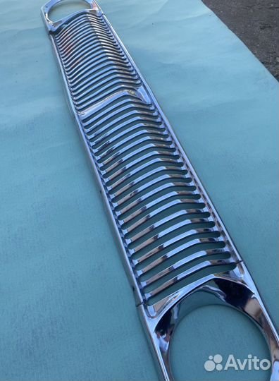 Решетка радиатора с очками газ 24 СССР