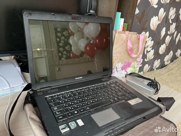 Ноутбук toshiba